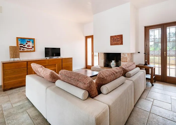 Villa Badessa By Rentbeat